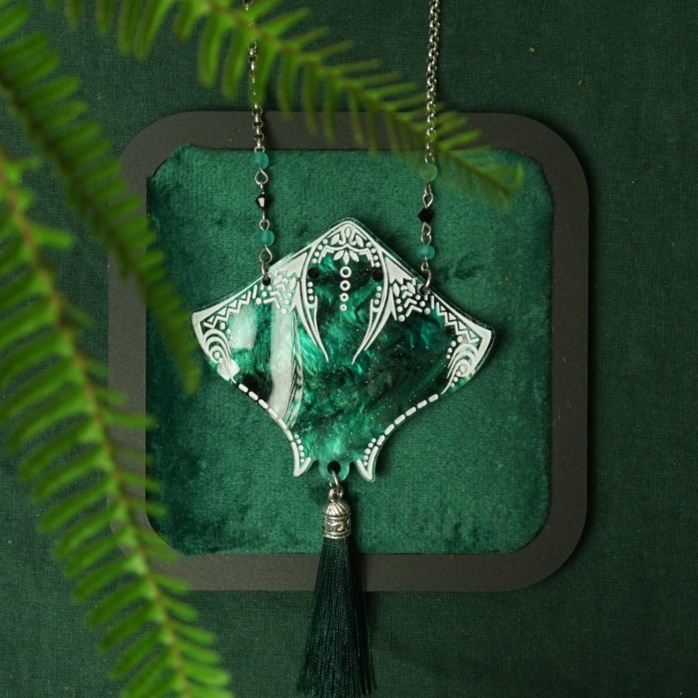 Stingray Necklace - Lost Kiwi Designs
