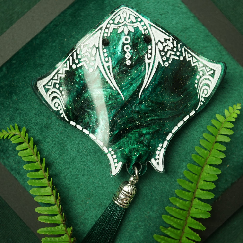 Stingray Brooch - Lost Kiwi Designs