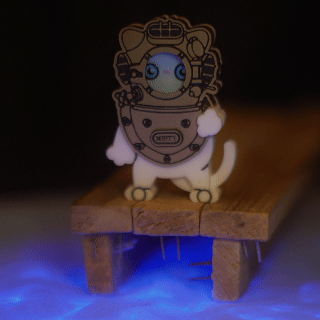 Brave Diver Misty Brooch