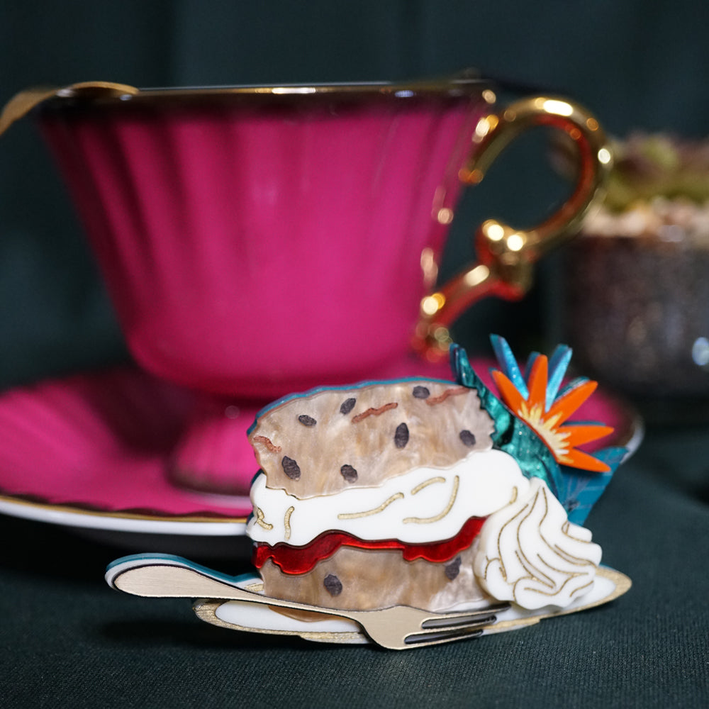 Scone Brooch - Lost Kiwi Designs