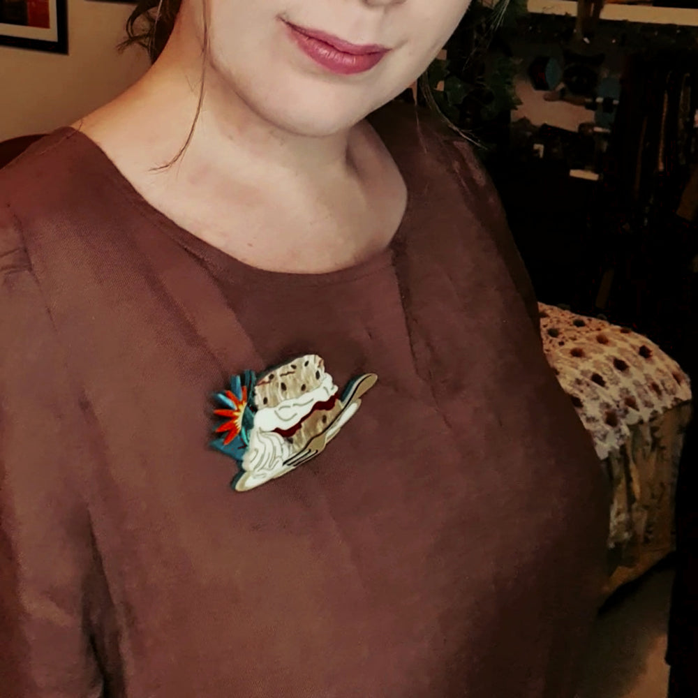 Scone Brooch - Lost Kiwi Designs