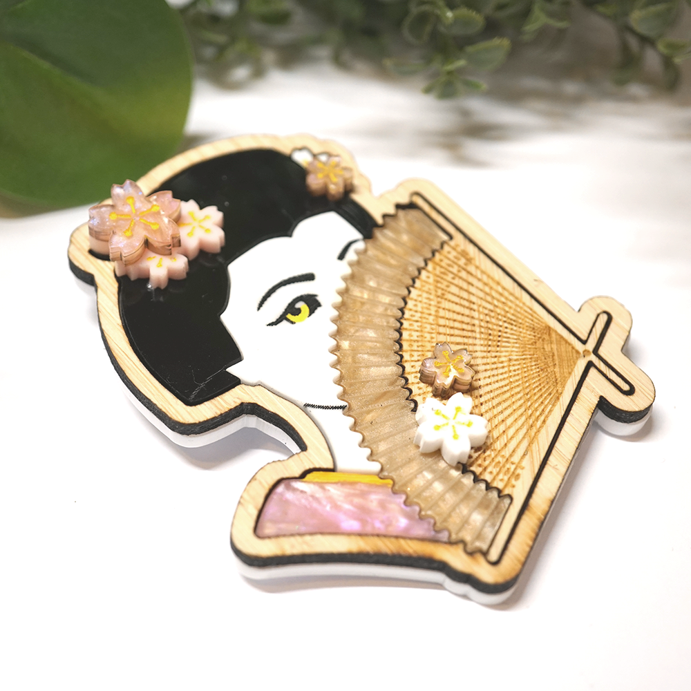 Sakura Geisha Brooch - Lost Kiwi Designs