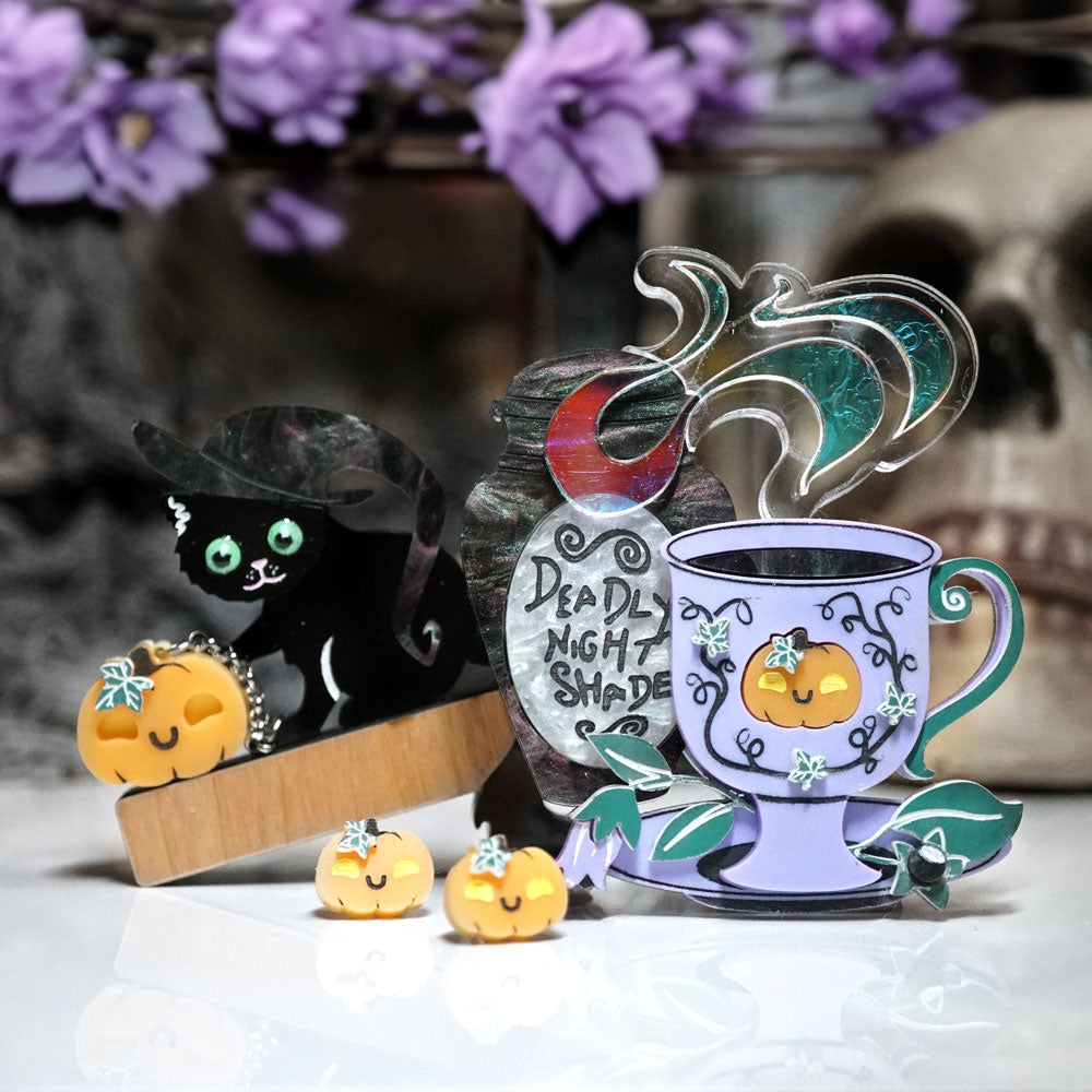 Rascal Witch Cat Brooch *Pre-Order* - Lost Kiwi Designs