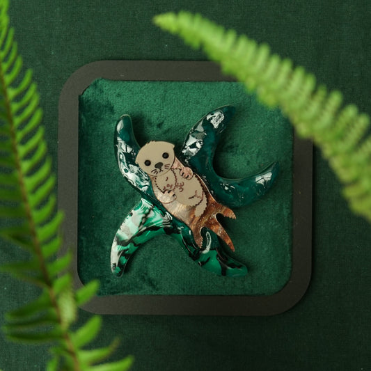 Otter Brooch - Lost Kiwi Designs