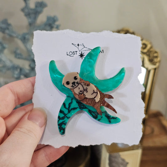 Otter Brooch - Lost Kiwi Designs